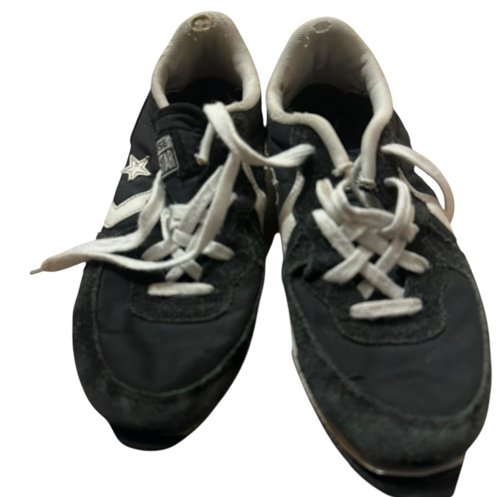 Converse Black Thunderbolts